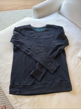 Lululemon reversible lightweight sweat shirt size small